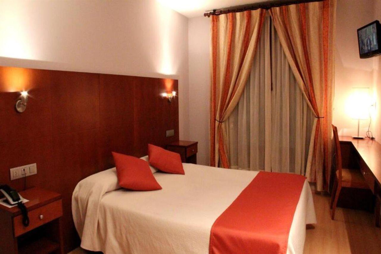 Hotel Jaques Jaca Kültér fotó